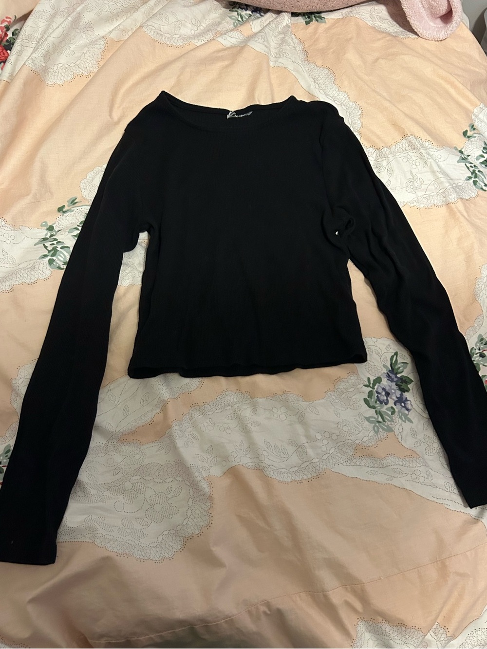 H&M Black Cropped Long-Sleeve Shirt